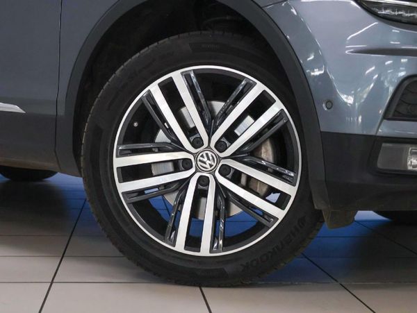 2019-Volkswagen-Tiguan-20-TSI-Highline-4Motion-Auto image:2