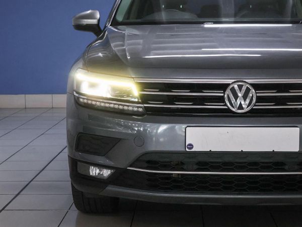 2019-Volkswagen-Tiguan-20-TSI-Highline-4Motion-Auto image:6
