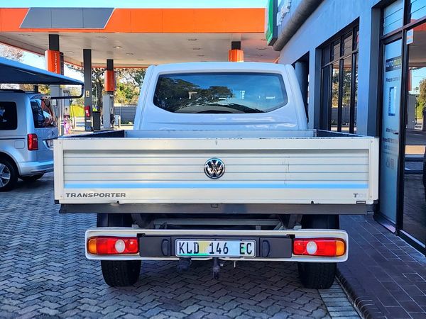 2017-Volkswagen-Transporter-T6-20-BiTDI-132kW-LWB-Auto-Double-Cab image:3