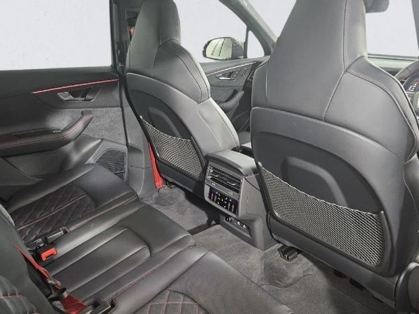 2025-Audi-SQ7-TFSI-Quattro-Auto-Black-Edition-373kW image:8