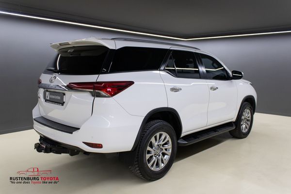 2021-Toyota-Fortuner-28-GD-6-Raised-Body-Auto image:2