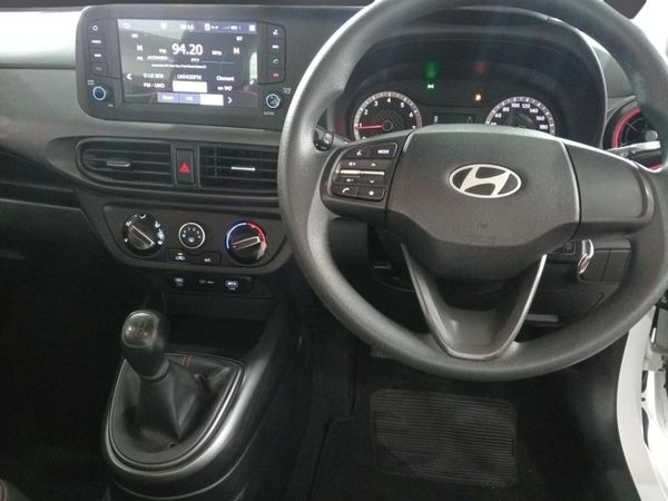 2025-Hyundai-Grand-i10-10-Motion image:10