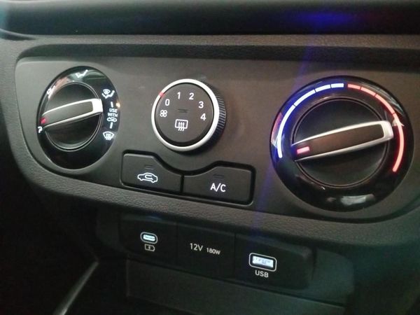 2025-Hyundai-Grand-i10-10-Motion image:18