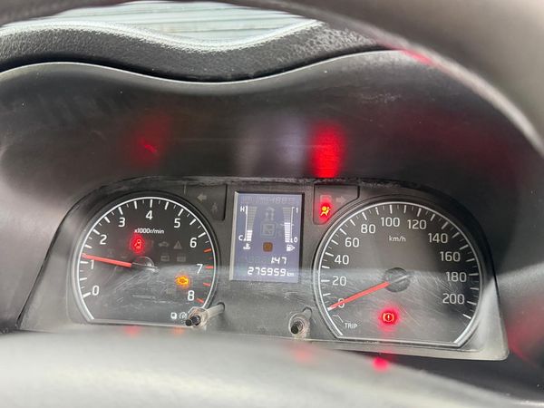 2018-Nissan-NV350-25i-Wide-Panel-Van image:9
