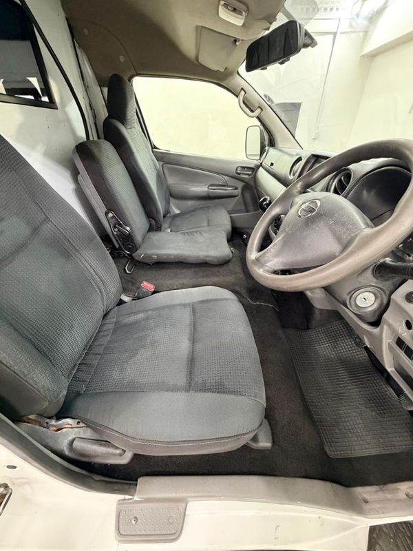 2018-Nissan-NV350-25i-Wide-Panel-Van image:8