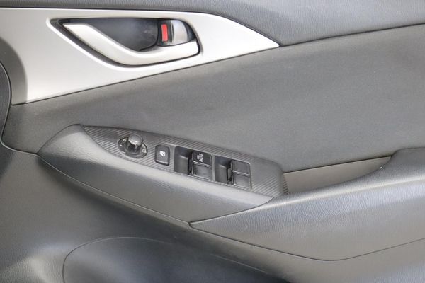2016-Mazda-CX-3-20-Dynamic image:17