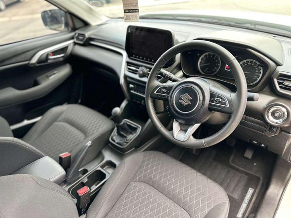 2026-Suzuki-Grand-Vitara-15-GL image:15
