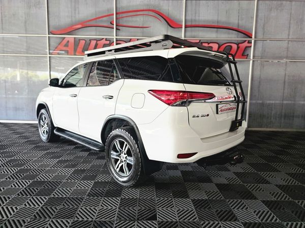 2019-Toyota-Fortuner-24-GD-6-4x4-Auto image:3