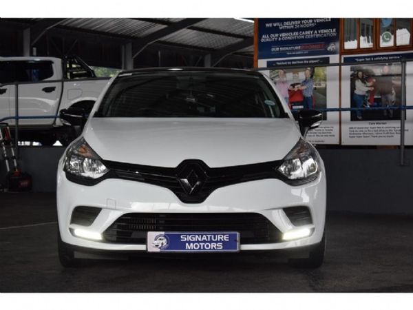 2019-Renault-Clio-IV-900T-Authentique-5-dr-66kW image:1