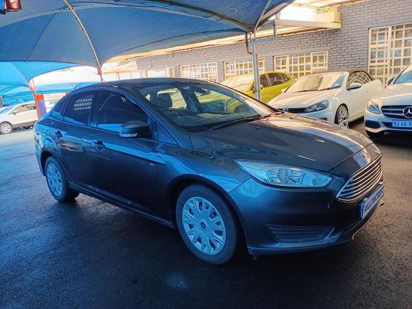 2018-Ford-Focus-10-EcoBoost-Ambiente image:2