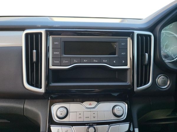 2026-GWM-P-Series-P300-20TD-SX-Auto-Double-Cab image:18
