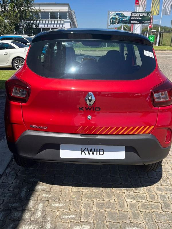 2026-Renault-Kwid-10-10-Year-Ltd-Edition image:6