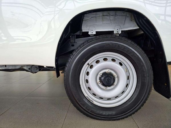 2022-Toyota-Hilux-24-GD-6-SR-4x4-Single-Cab image:9