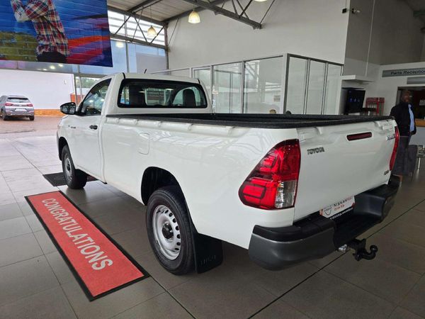 2022-Toyota-Hilux-24-GD-6-SR-4x4-Single-Cab image:17