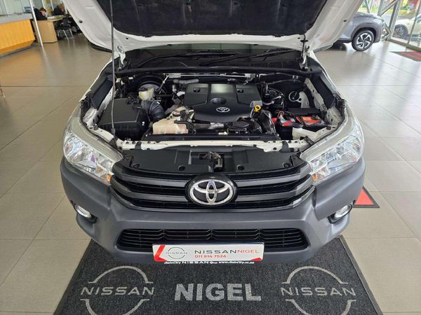 2022-Toyota-Hilux-24-GD-6-SR-4x4-Single-Cab image:8