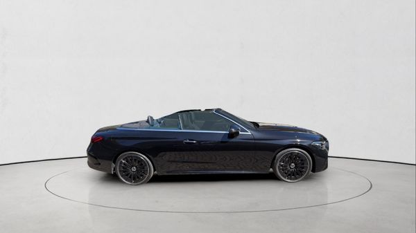 2026-Mercedes-Benz-CLE-200-Cabriolet image:7