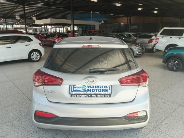 2020-Hyundai-i20-12-Motion image:4