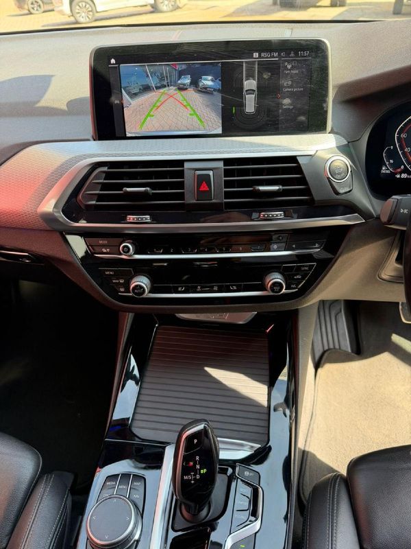 2021-BMW-X3-xDrive20d-M-Sport image:9