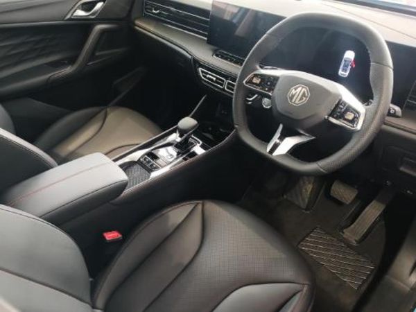 2025-MG-HS-20T-Lux-Auto image:2