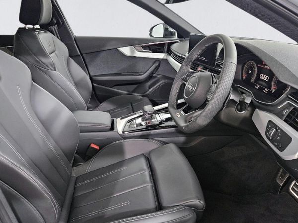 2025-Audi-A4-Black-Edition-S-Tronic-35-TFSI image:5