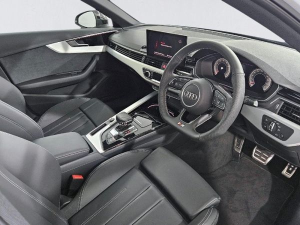 2025-Audi-A4-Black-Edition-S-Tronic-35-TFSI image:7