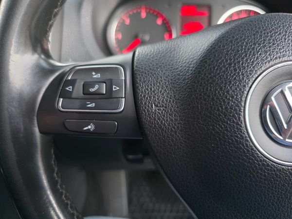 2013-Volkswagen-Amarok-20-BiTDI-Highline-132kW-4Motion-Auto-Double-Cab image:28