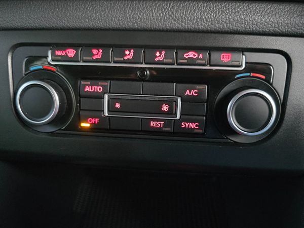 2013-Volkswagen-Amarok-20-BiTDI-Highline-132kW-4Motion-Auto-Double-Cab image:34