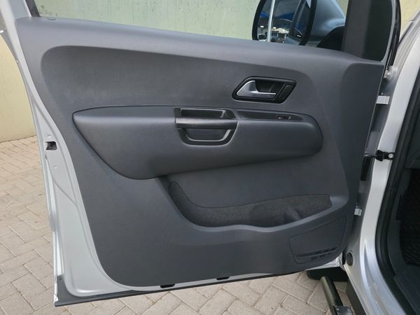 2013-Volkswagen-Amarok-20-BiTDI-Highline-132kW-4Motion-Auto-Double-Cab image:44