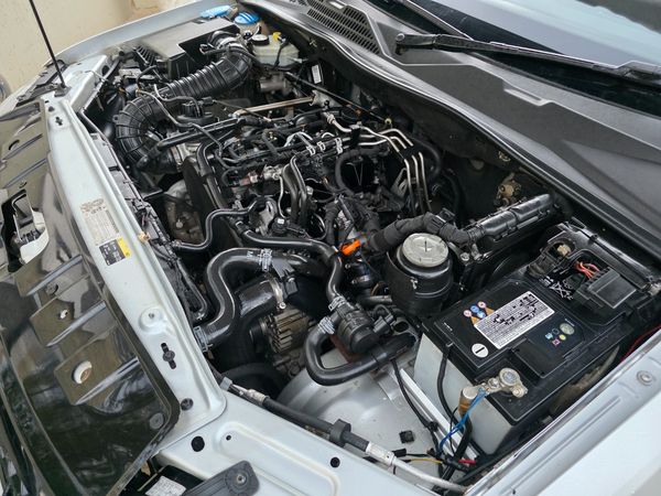 2013-Volkswagen-Amarok-20-BiTDI-Highline-132kW-4Motion-Auto-Double-Cab image:48
