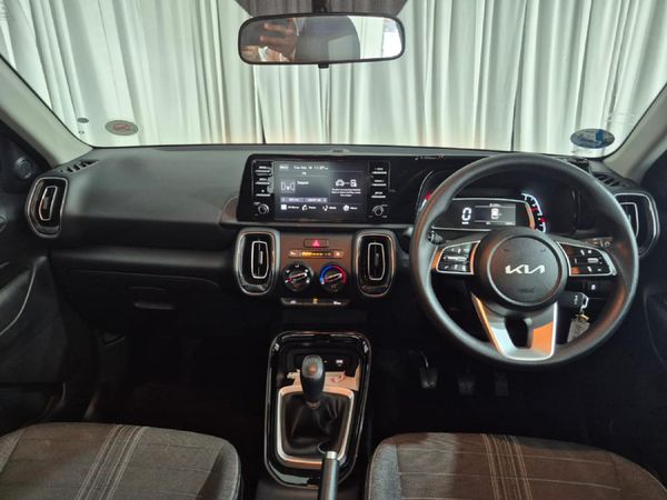 2024-Kia-Sonet-15-LX image:17
