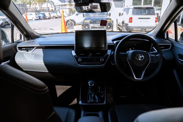 2026-Toyota-Corolla-Cross-18-XR-Hybrid image:20