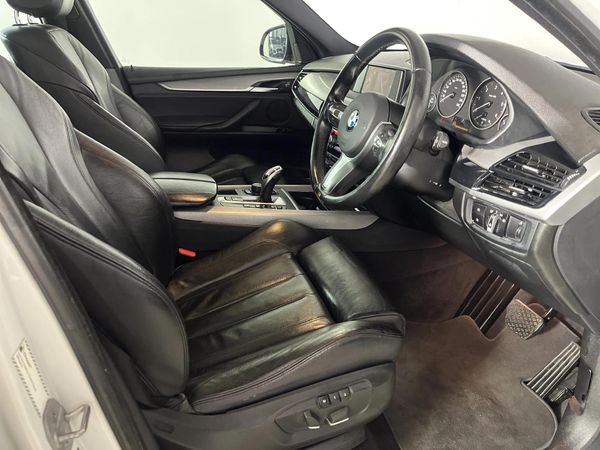2015-BMW-X5-xDrive40d-M-Sport-Auto image:9