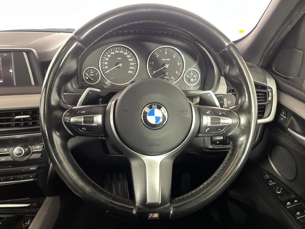 2015-BMW-X5-xDrive40d-M-Sport-Auto image:11