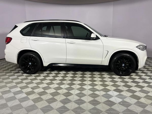 2015-BMW-X5-xDrive40d-M-Sport-Auto image:16