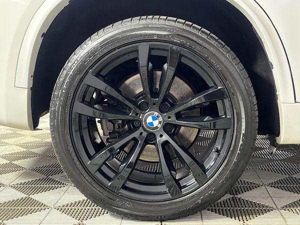 2015-BMW-X5-xDrive40d-M-Sport-Auto image:7