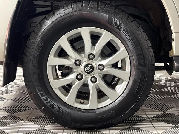 2019-Toyota-Land-Cruiser-200-45-D-V8-VX-R-Auto image:6