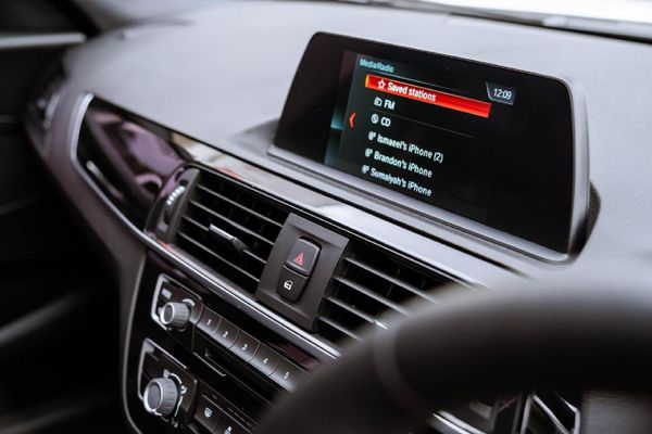 2018-BMW-1-Series-120i-5-dr-Auto image:11