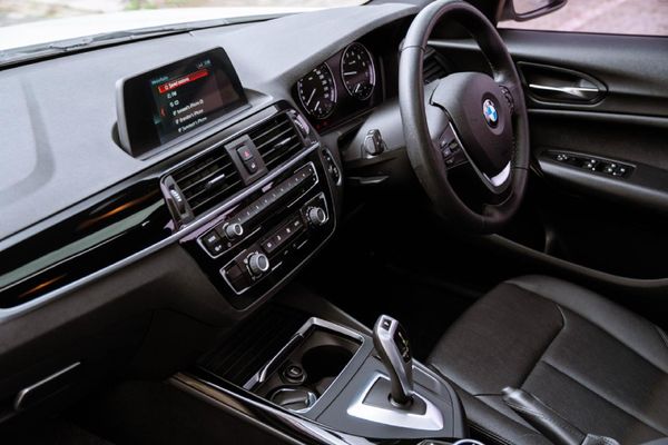 2018-BMW-1-Series-120i-5-dr-Auto image:14