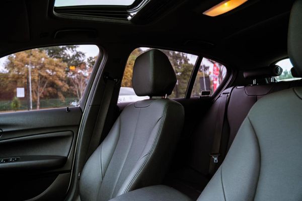 2018-BMW-1-Series-120i-5-dr-Auto image:17
