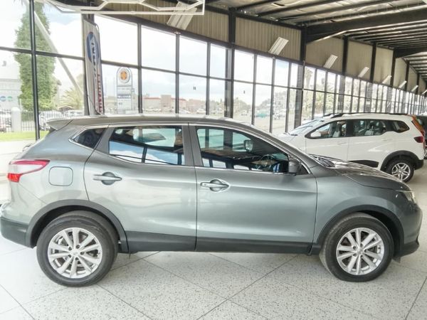 2015-Nissan-Qashqai-12T-Acenta-Auto image:2