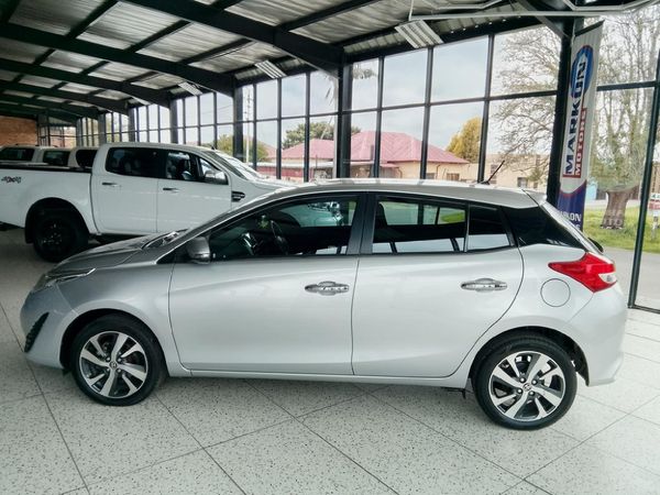 2020-Toyota-Yaris-15-XS-5-dr image:5