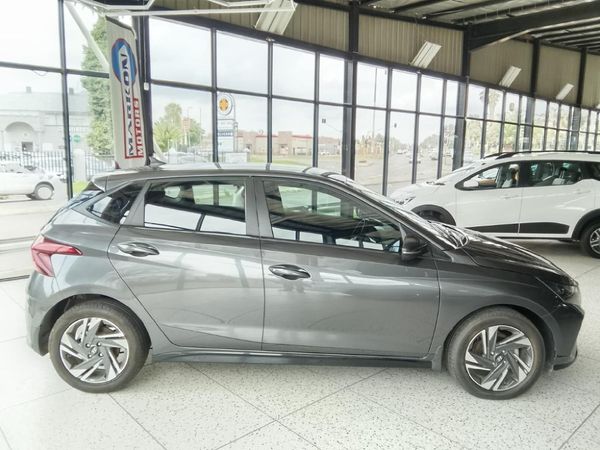 2021-Hyundai-i20-10-TGDI-Fluid image:2