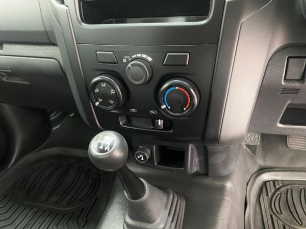 2026-Isuzu-D-Max-250C-Single-Cab image:10
