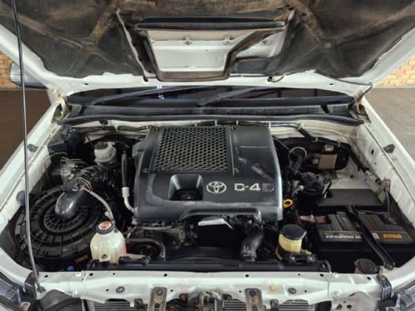 2012-Toyota-Hilux-30-D-4D-Raider-Raised-Body-Double-Cab image:12