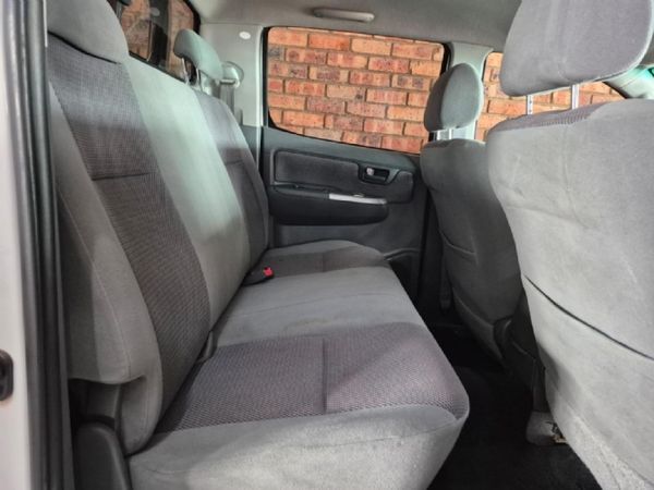 2012-Toyota-Hilux-30-D-4D-Raider-Raised-Body-Double-Cab image:16