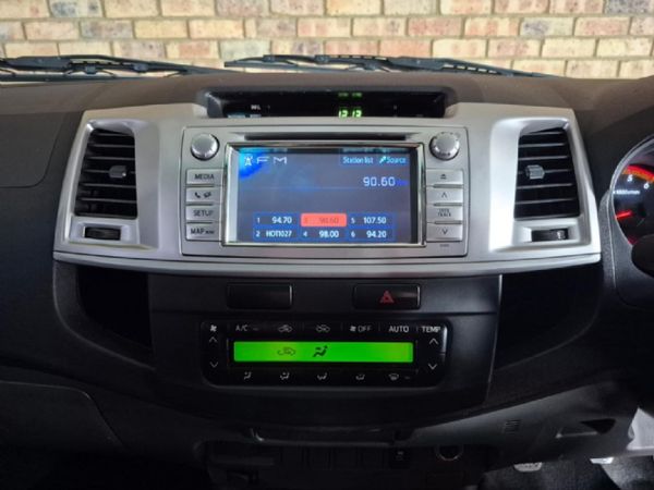 2012-Toyota-Hilux-30-D-4D-Raider-Raised-Body-Double-Cab image:22