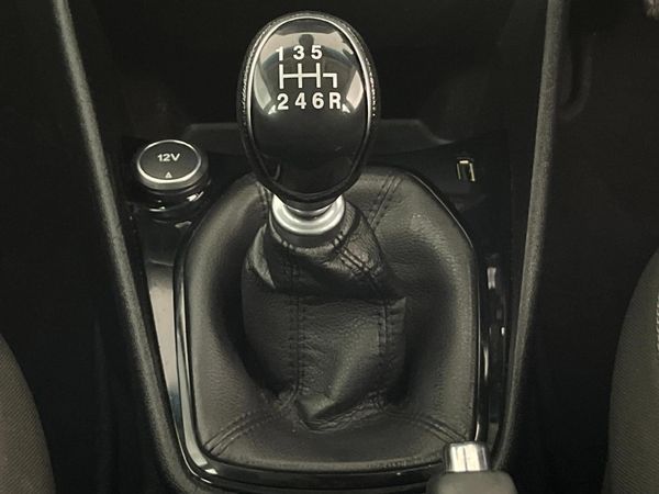 2018-Ford-Fiesta-15-TDCi-Trend-5-dr image:9