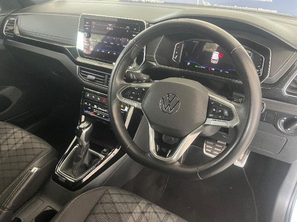 2025-Volkswagen-T-Cross-10-TSI-R-Line-Auto image:10