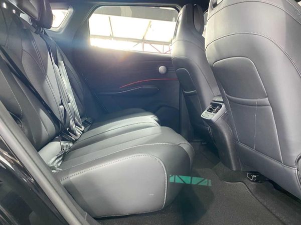 2026-Omoda-C7-16T-Luxury image:9