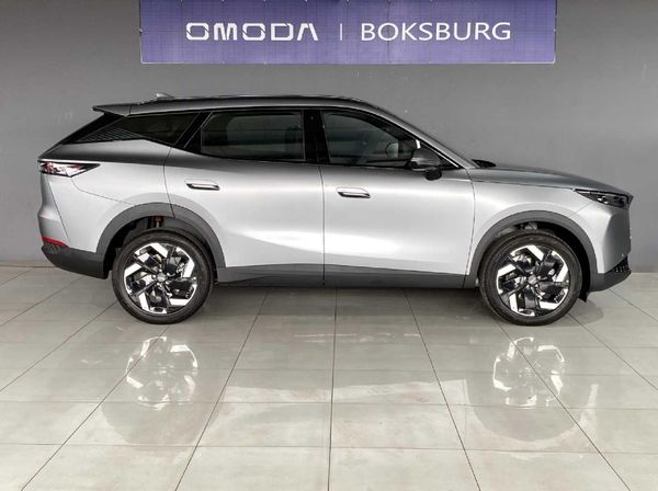 2026-Omoda-C7-16T-Luxury image:3